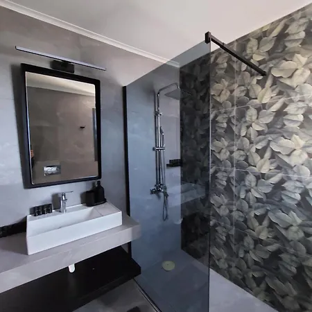 Christellie Luxury Apartman Kiáto