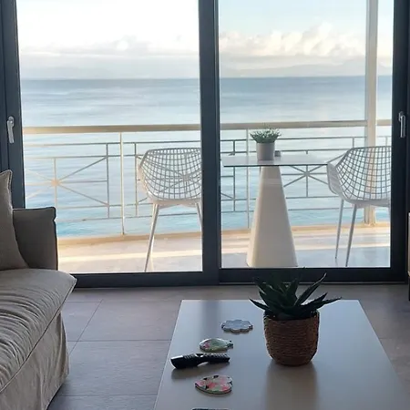 Christellie Luxury Appartement Kiáton