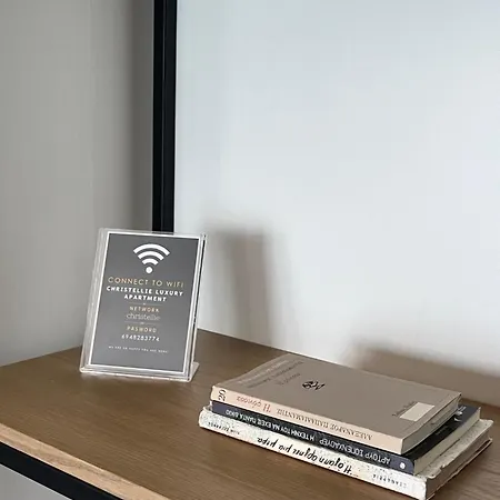 Christellie Luxury *