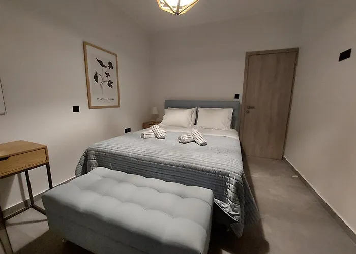 Christellie Luxury Apartamento Kiáton