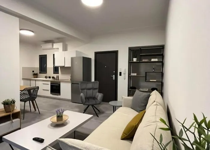 Christellie Luxury *