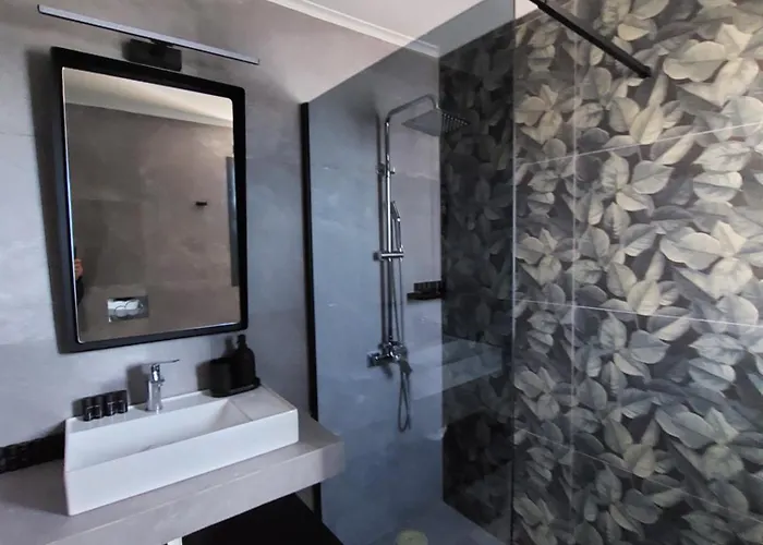 Christellie Luxury Apartamento Kiáton