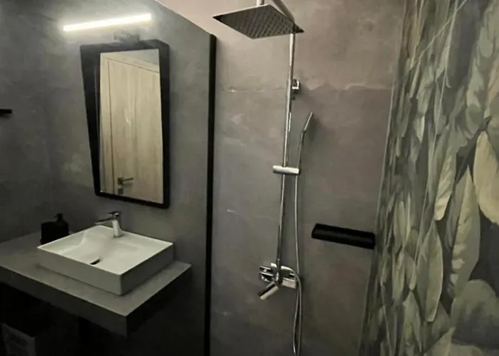 Christellie Luxury Kiáton