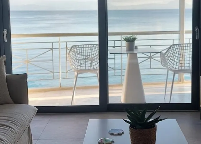 Christellie Luxury Apartmán Kiáton