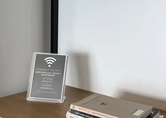 Christellie Luxury *